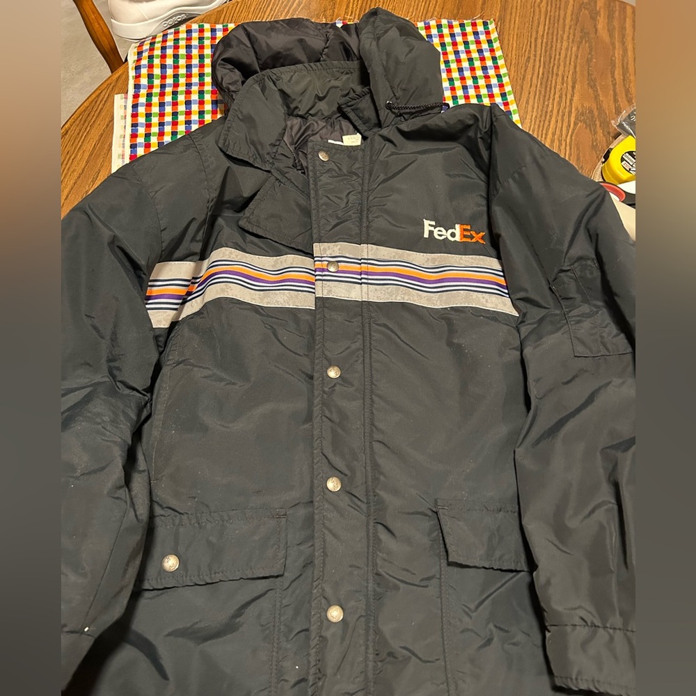 Men’s FedEx coat XXL